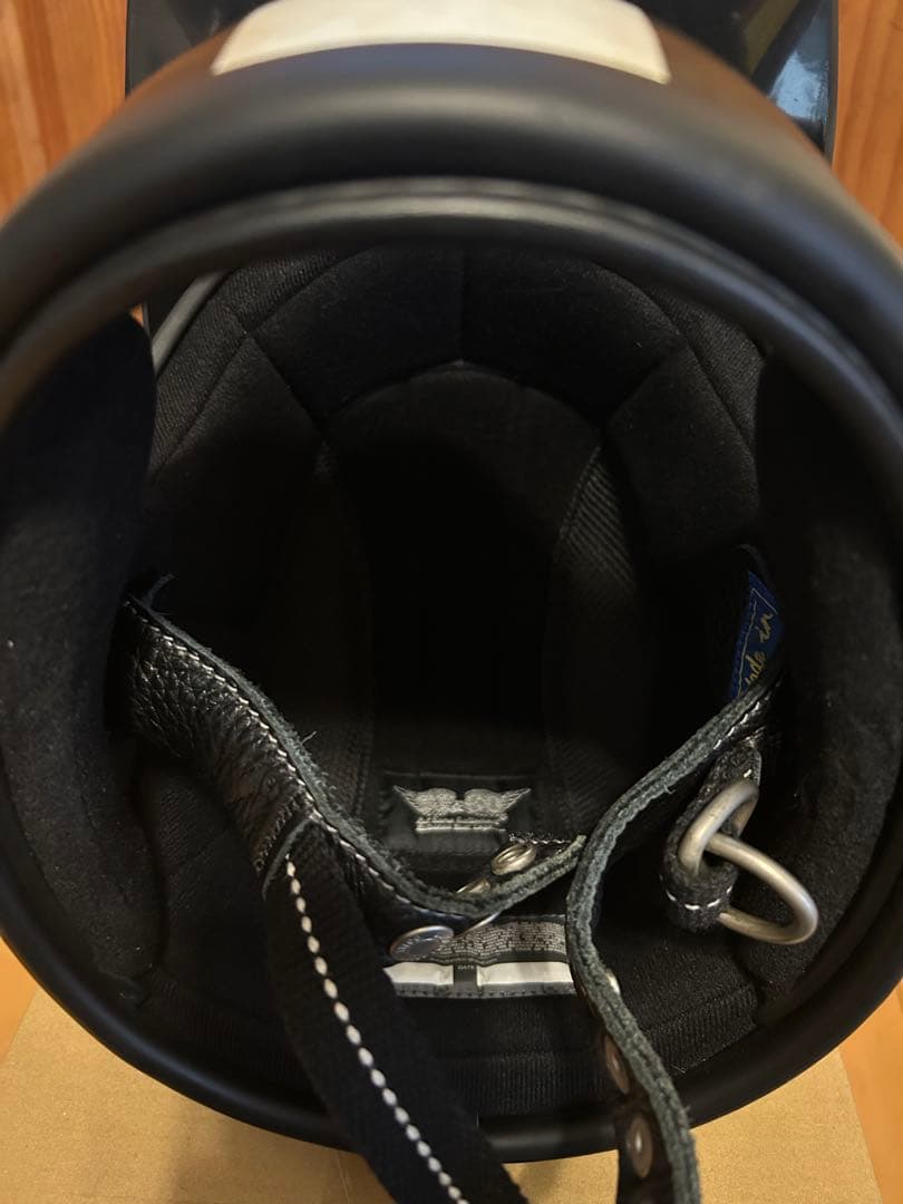 TT&COトゥーカッター ヘルメット ブラック/ホワイト