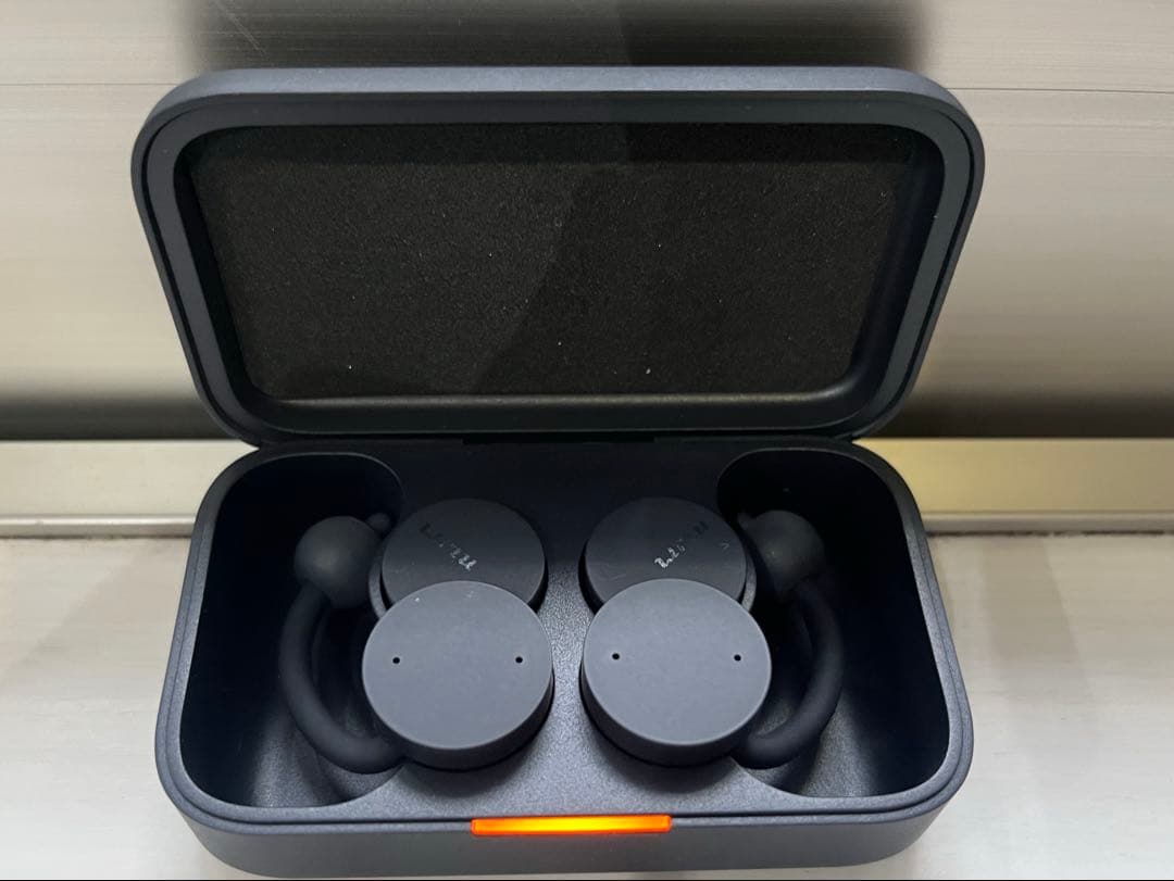 nwm DOTS ワイヤレスイヤホン ブラック 数回使用 オーディオ機器