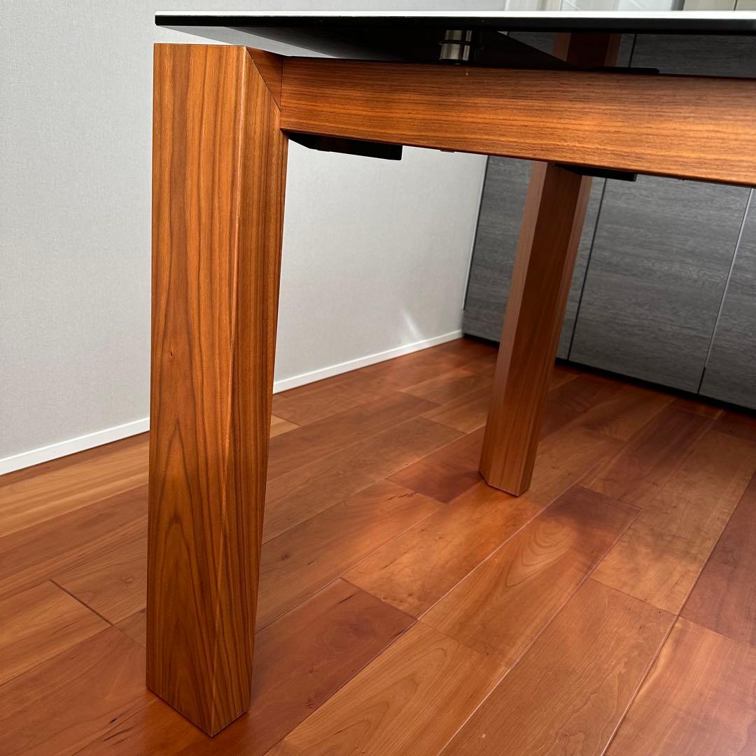 Calligaris カリガリス 伸長ダイニングテーブル セラミック