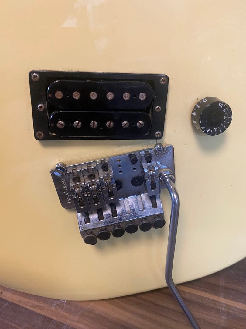 Q3081 KRAMER エレキギター F-1000 ジャンク パーツ取り