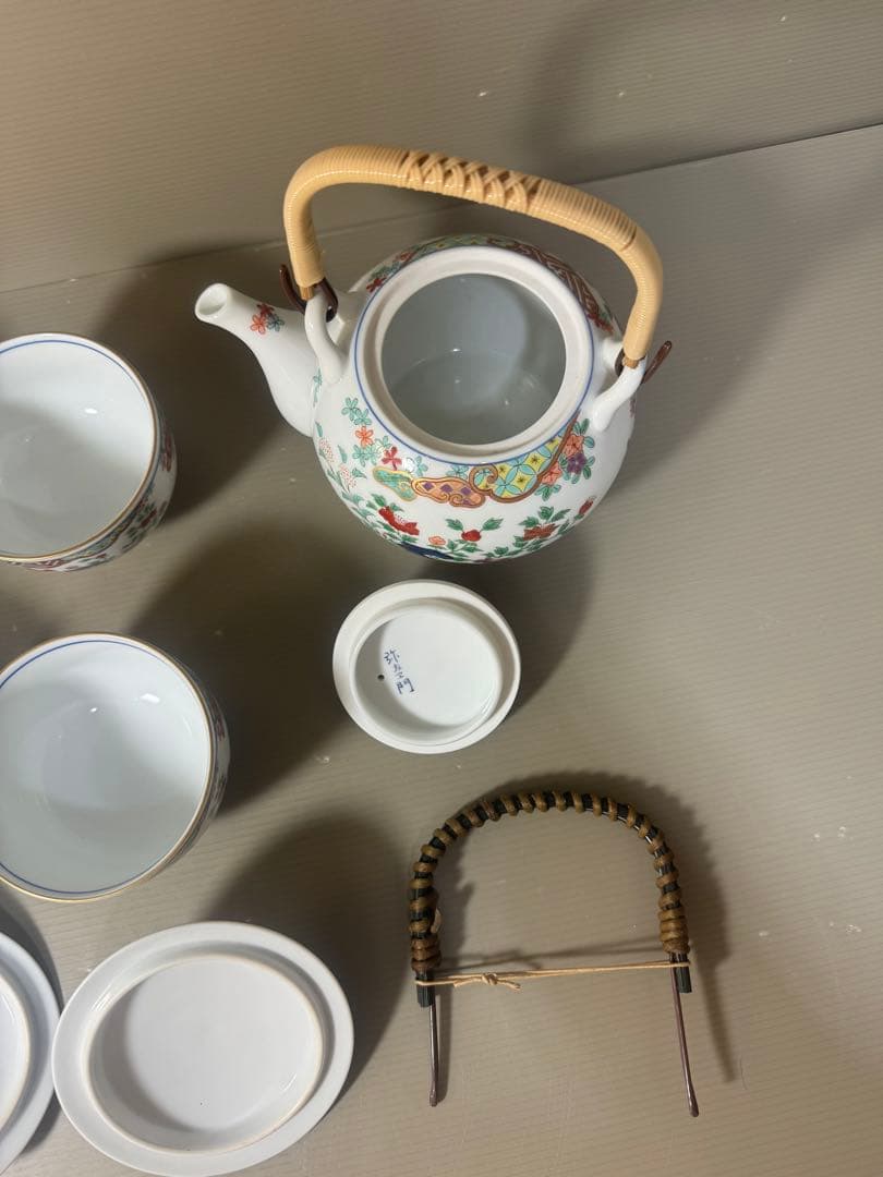 2399 有田焼弥左衛門茶器セット急須1客湯呑蓋付4客金彩