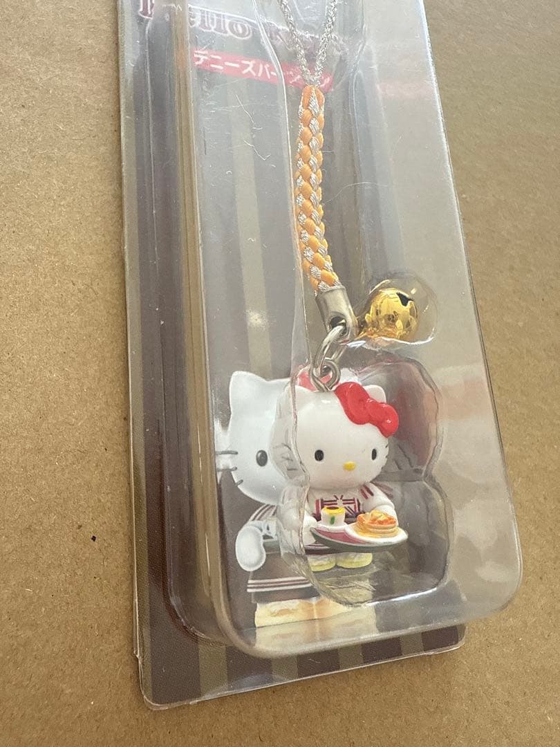 デニーズ限定　キティ　ストラップ 希少人気　地域限定