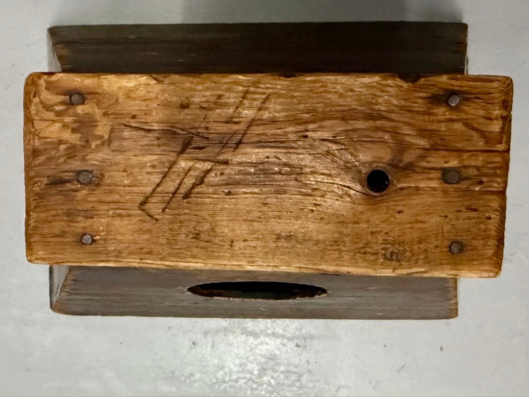 ヴィンテージ 木製三角形スツール 踏み台 脚立 中央穴あり