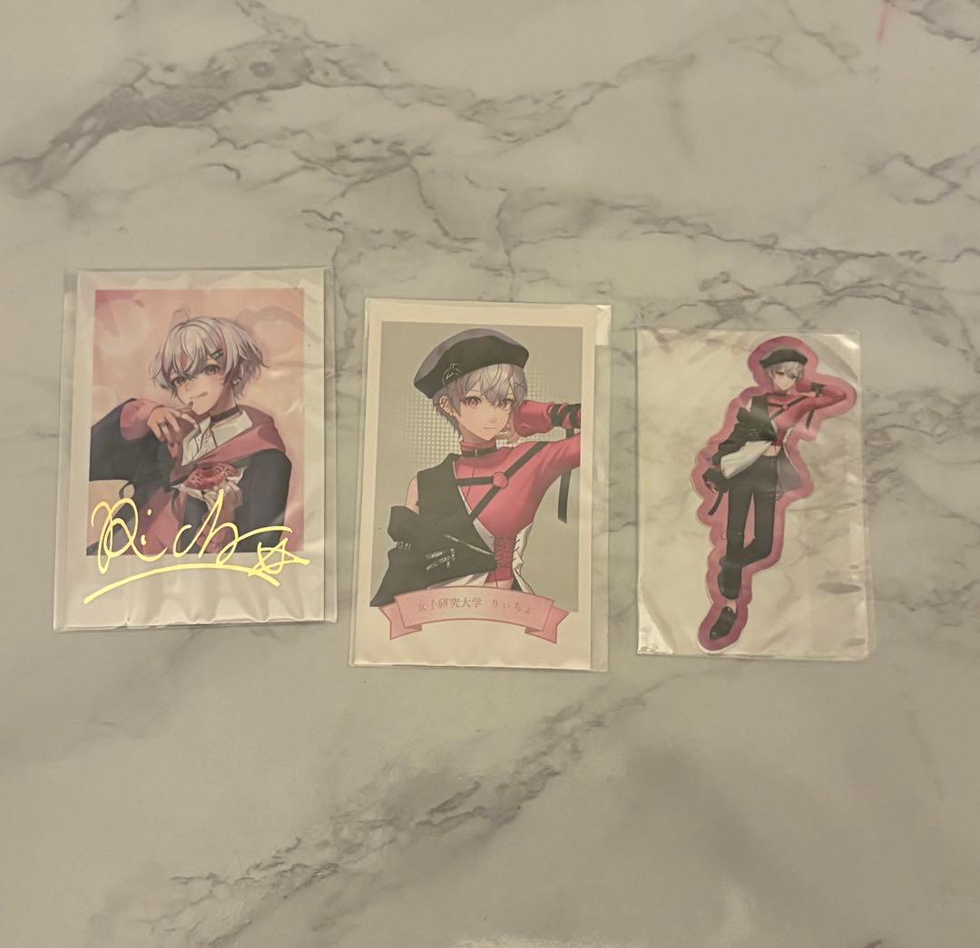 女子研究大学 りぃちょ グッズ 缶バ アクキー アクスタ トレカ チェキ