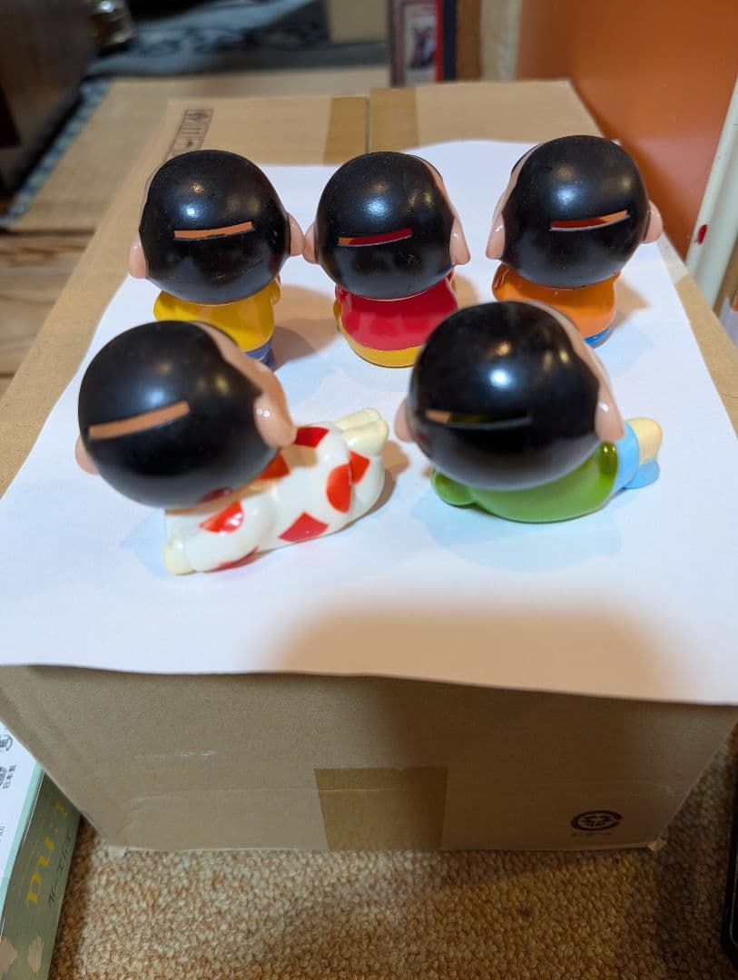 【希少商品】クレヨンしんちゃん 懐かし貯金箱 (5点セット)