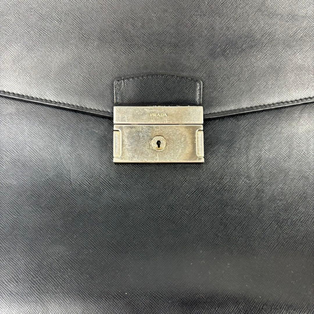 プラダ サフィアーノレザー ブリーフケース ブラック 大容量