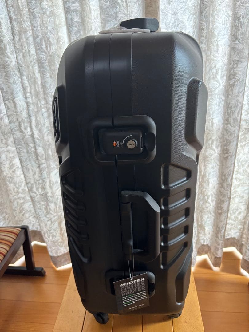 未使用プロテックス・PROTEX黒キャリーケースZ-330・4輪ハードケース