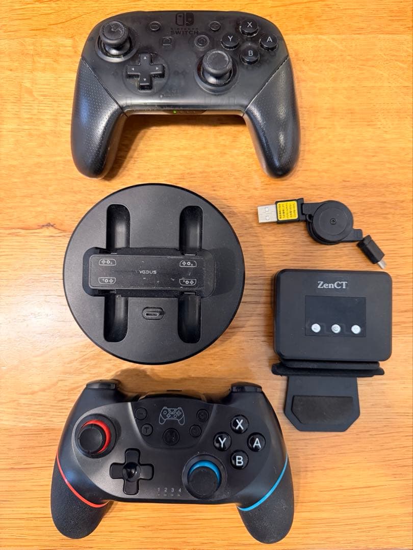 Nintendo Switch 本体 とおまけの周辺機器