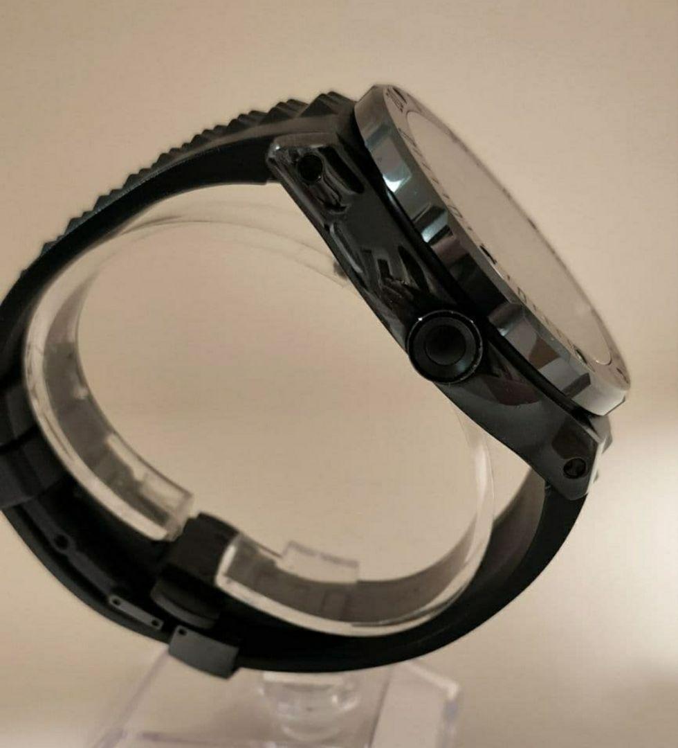 【週末限定値引き】EDOX クロノオフショア1 10周年限定モデル　ブラック