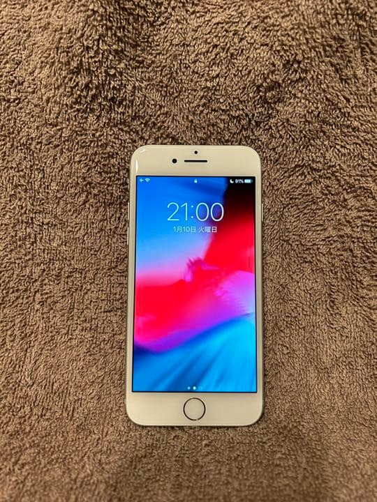 iPhone 7 Silver 128 GB SIMフリー バッテリー性能97％