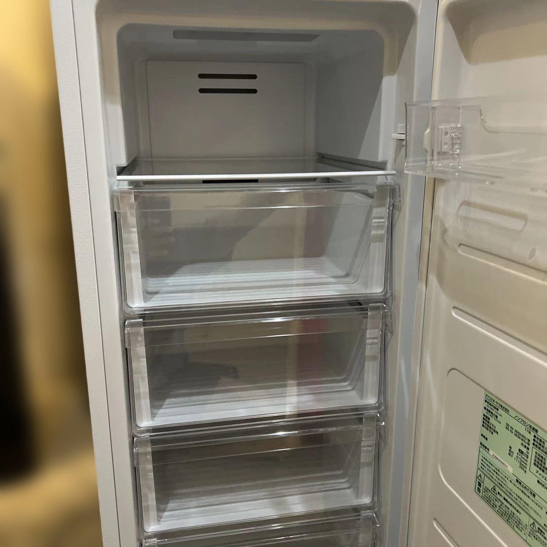 ほぼ新品/アイリスオーヤマ冷凍庫/119L 自動霜取り/省エネ/スリム