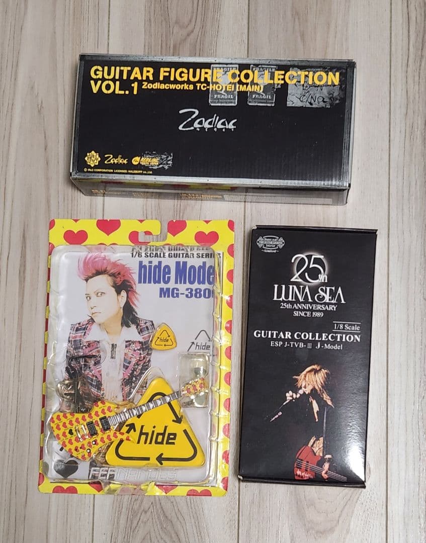 布袋寅泰　LUNA SEA　hide 　ギターフィギュア