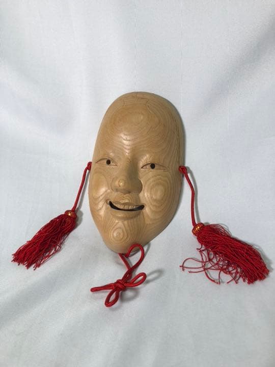 272❣️ 木彫 能面 女