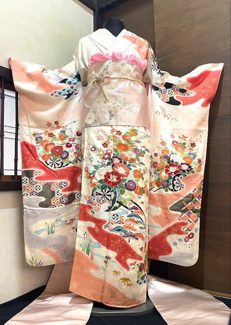 振袖 フルセット6点サイズS〜M 駒刺繍 流水鴛鴦花車文 暈