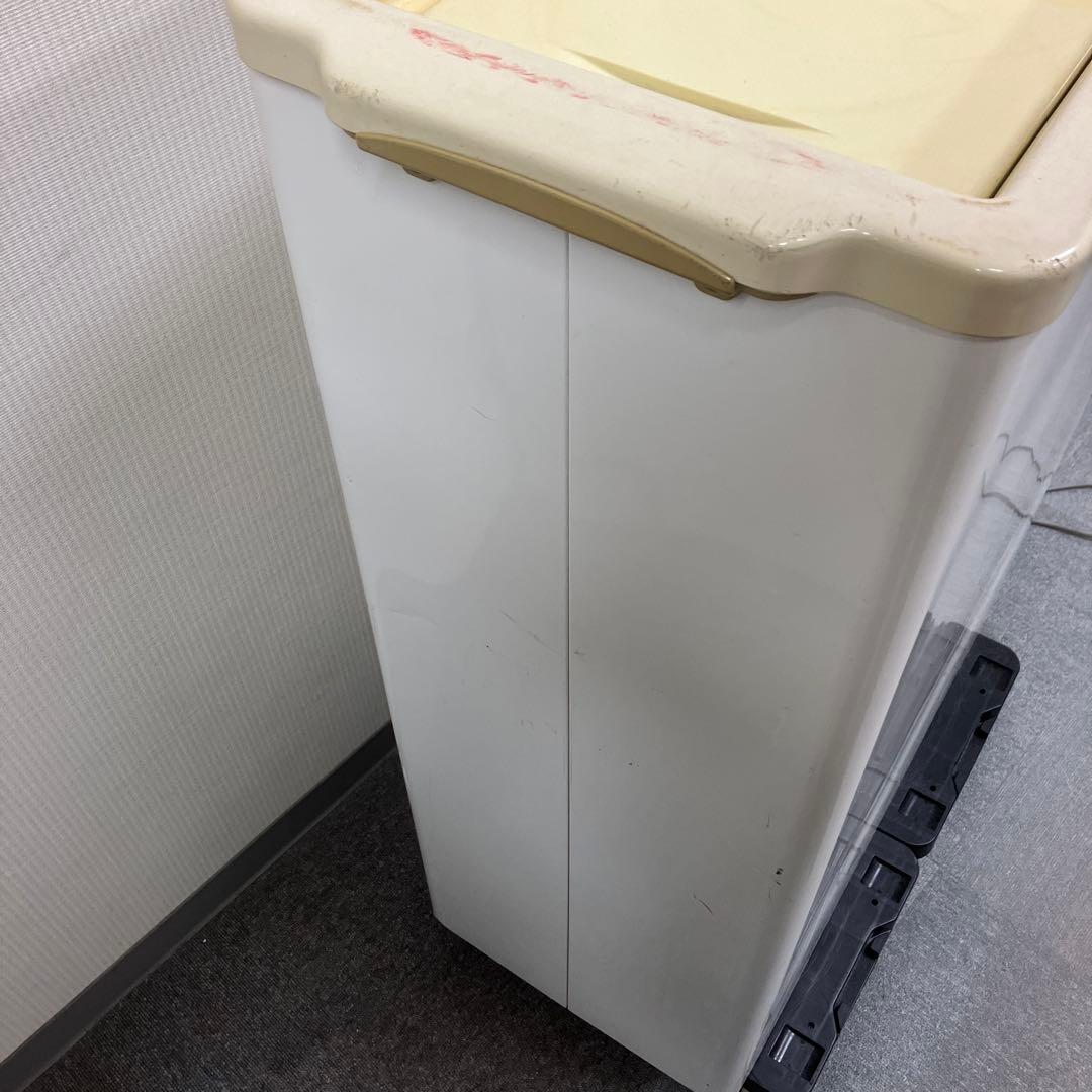 サンヨー　SANYO 冷凍ストッカー フリーザー SCR-S63 62L 動作品