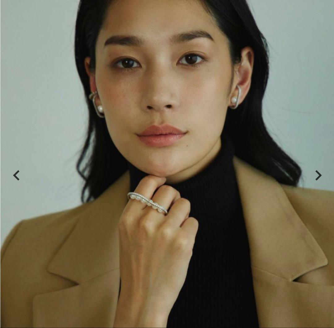 ステラハリウッド　Saoriコラボ　ビジューラインパールフィンガーリング