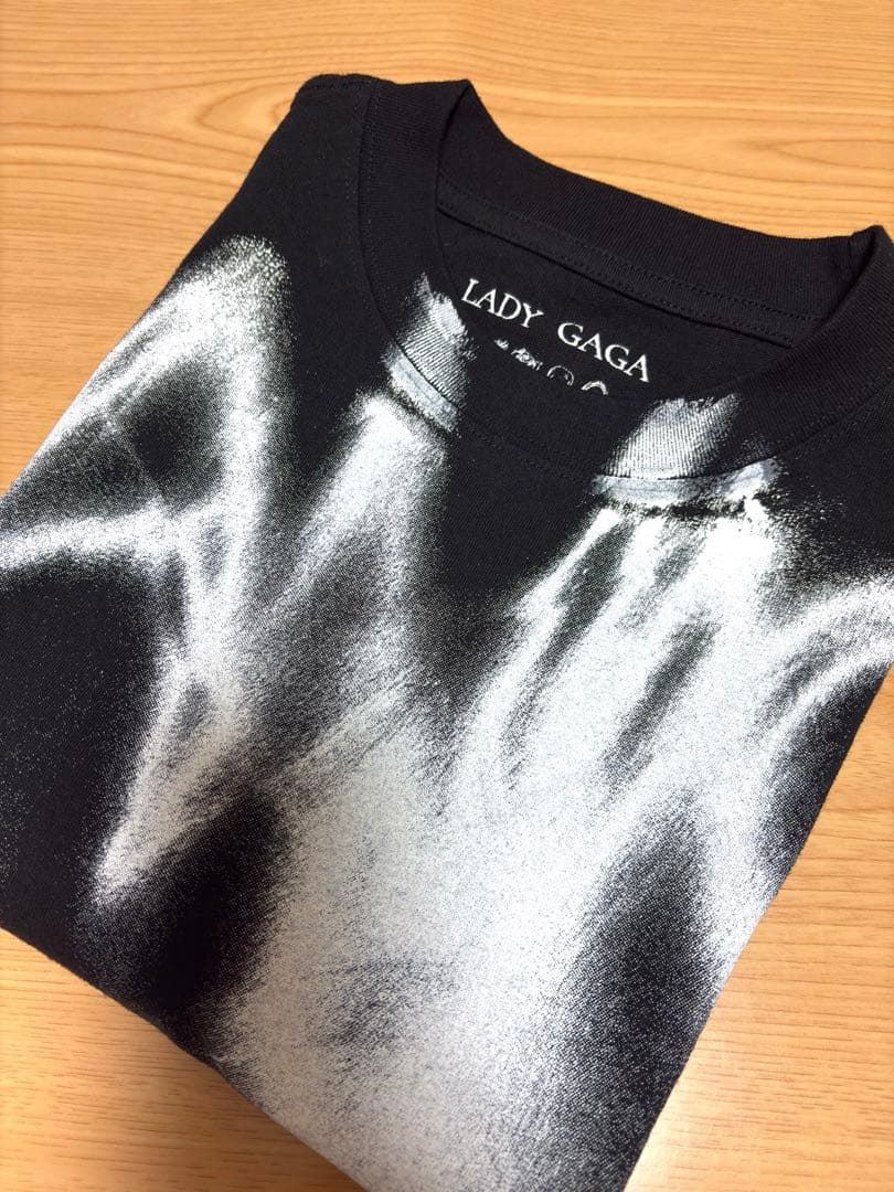 新品 レディガガ Mayhem Ball Vanish Tシャツ サイズM - メルカリ