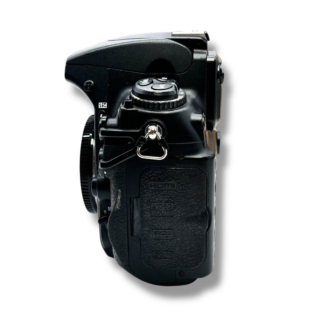 ニコン Nikon D700 ボディ FX デジタル一眼レフ 付属品多数