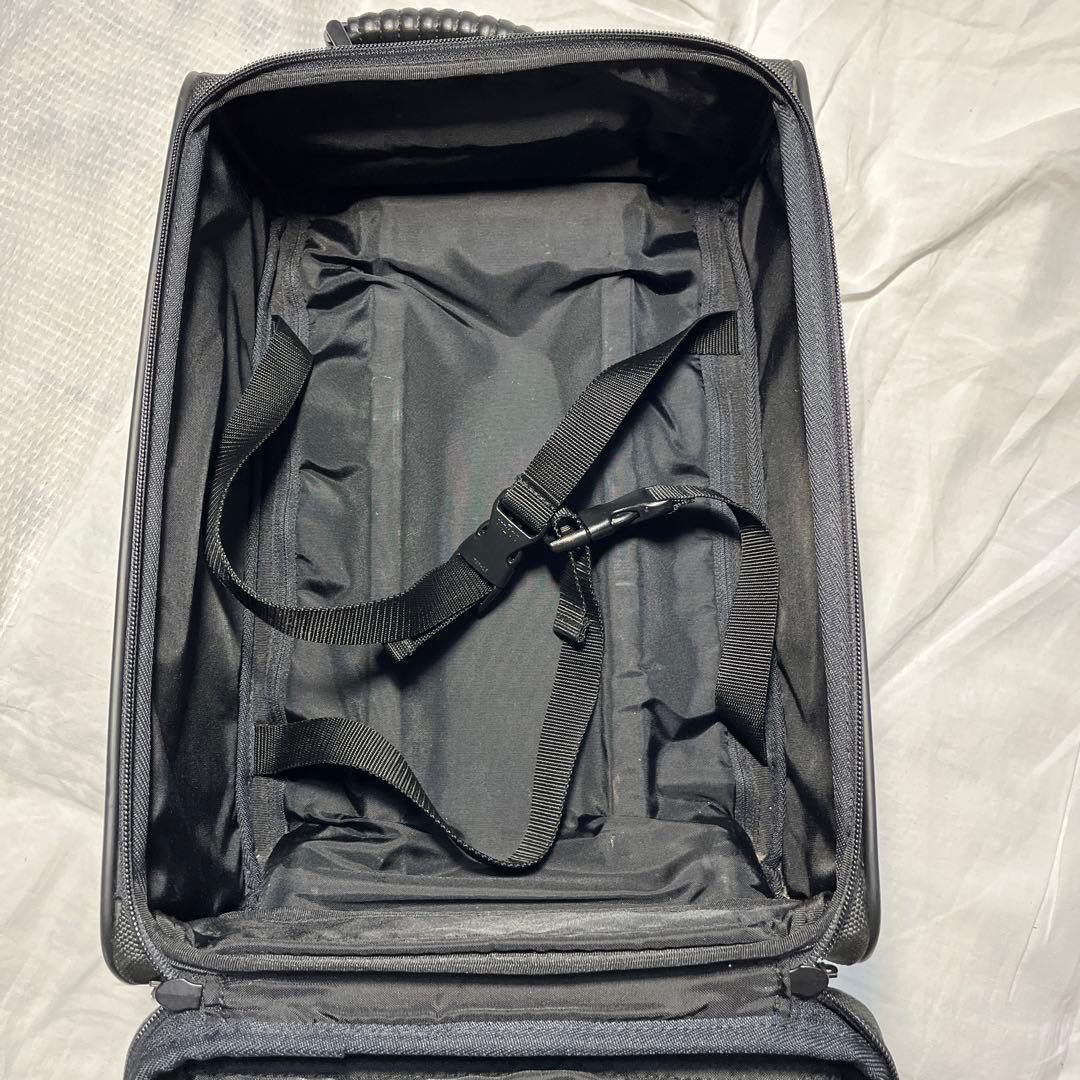 超レア ISSEY MIYAKE 80´s小型キャリーケース 黒 美品