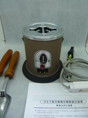 美品　タキイ和裁電化鏝　ランプ付　 和裁こて　和裁コテ　鏝２本付 美品 タキイ和裁電化鏝 ランプ付 和裁こて 和裁コテ 鏝2本