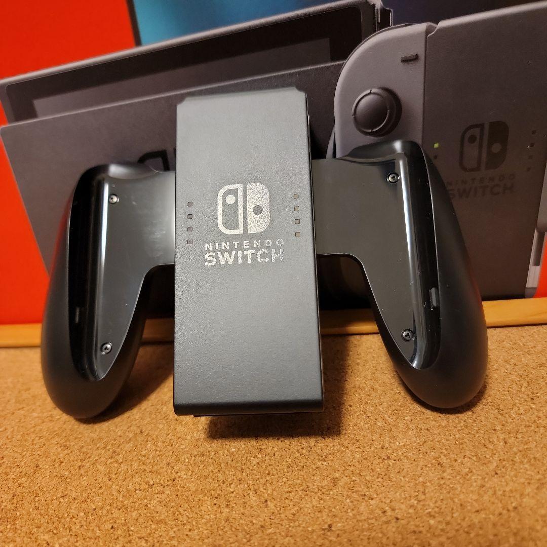 土日限定値下げ中！！　Nintendo Switch　グレー　中古　動作品