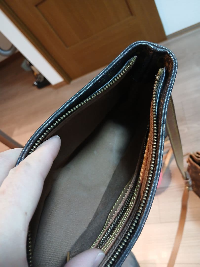 Louis Vuitton ショルダーバッグ ブラウン トロター