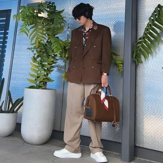 BTS V アーティストメイドコレクション テテ ボストンバッグ（公式商品）