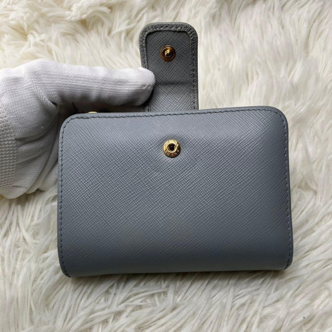 ✨現行モデル✨PRADA 二つ折り 財布 サフィアーノ メタルロゴ ICタグ