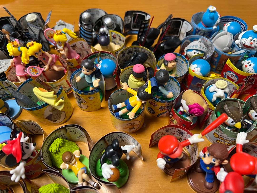 チョコエッグ　ミニフィギュア　156点　大量　まとめ売り