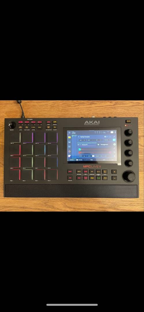 DJ機材 AKAI MPC LIVE 2 Akai Professional MPC Live II Standalone Sampler and Sequencer
