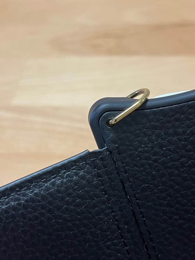 【バンドリヤー】レザー製iPhon15 ケース カードポケット付き