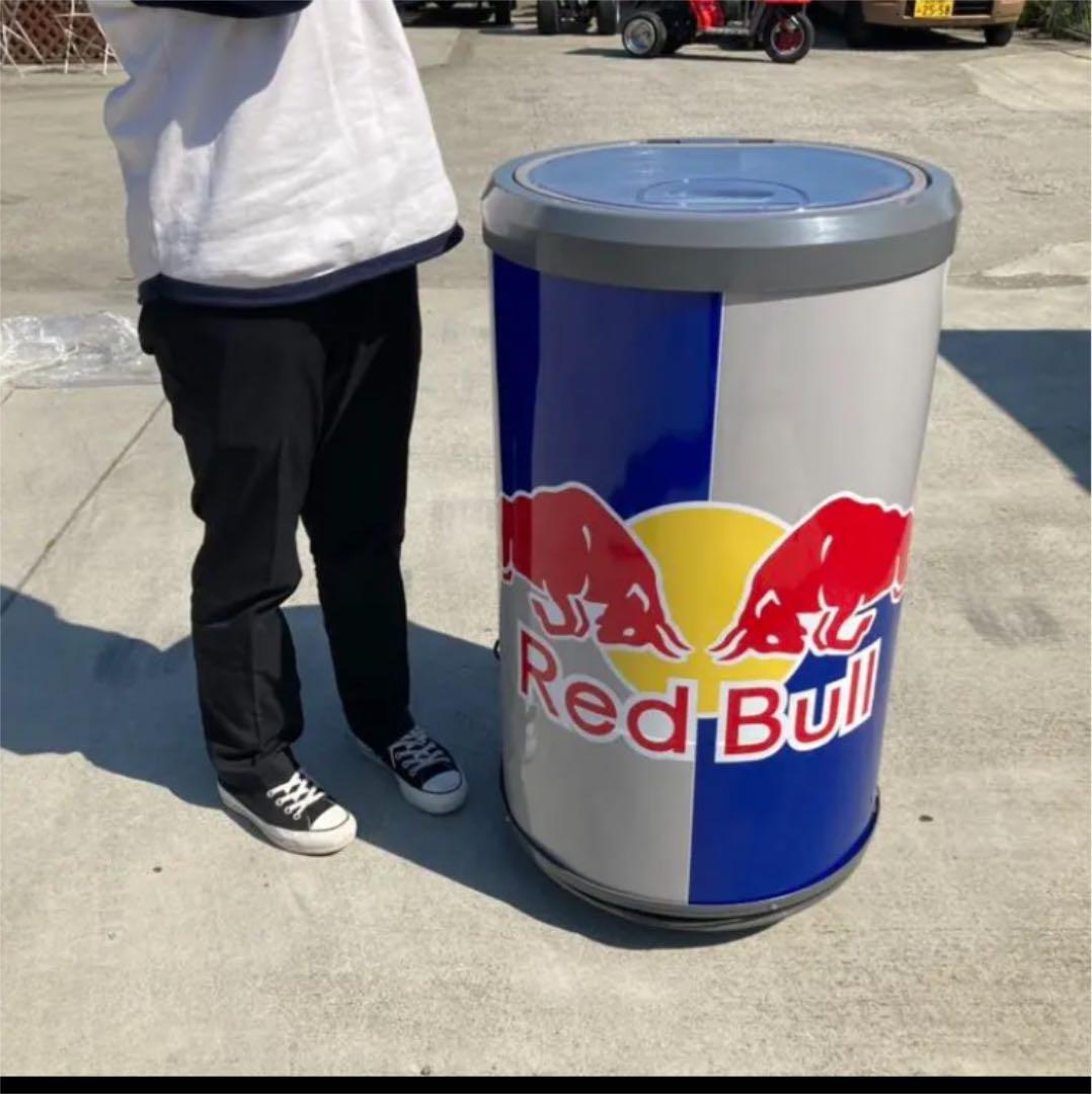 レッドブル RedBull ショップ 缶型 大型冷蔵庫 キャスター付き 特大
