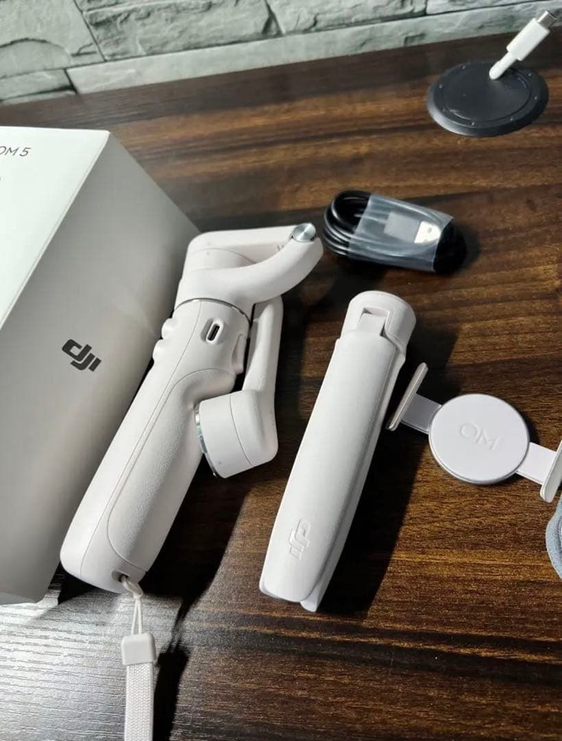 DJI OM 5 Sunset White スマホ スタビライザー C99816914 ベ