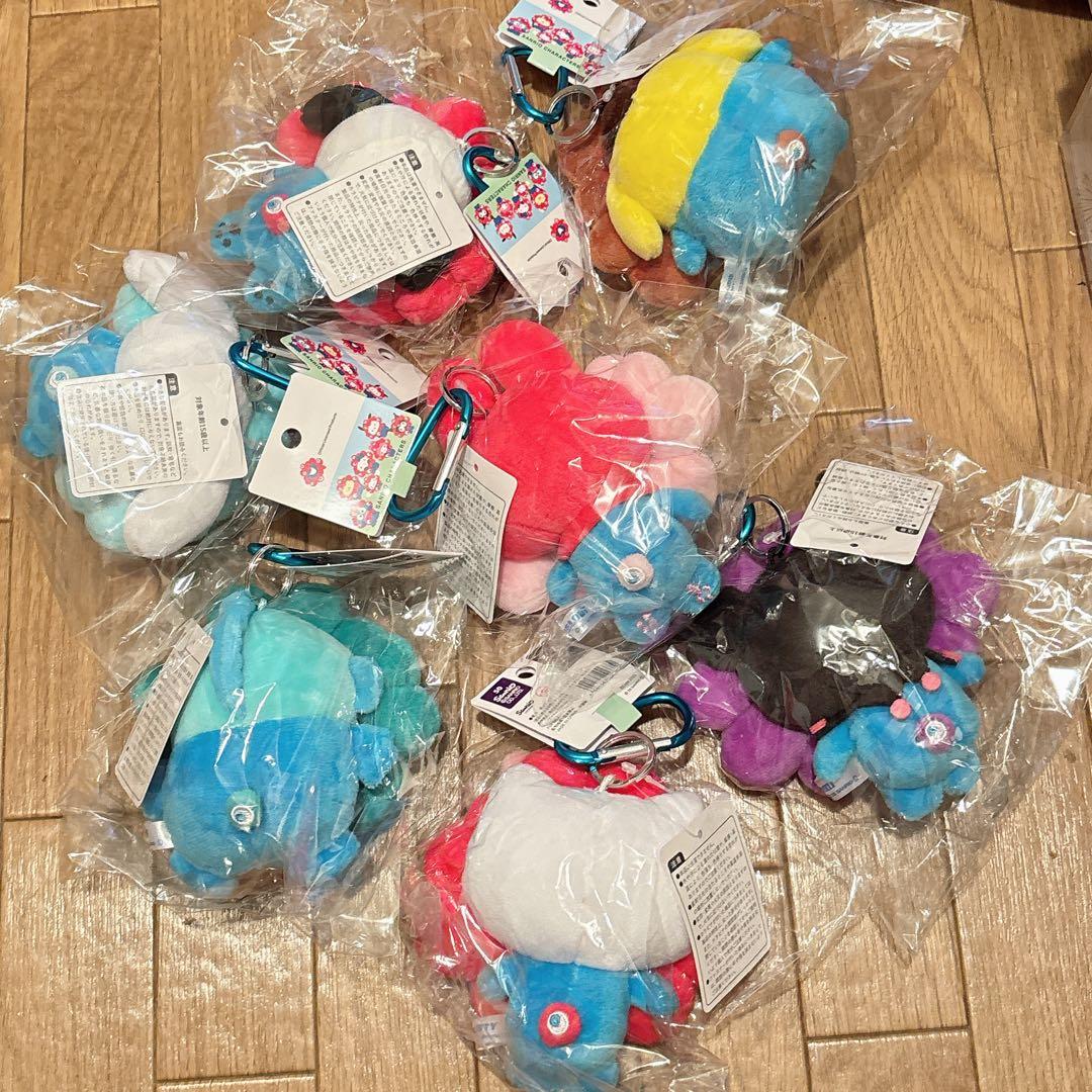 ミャクミャク サンリオ 万博会場限定カラビナ付きマスコット