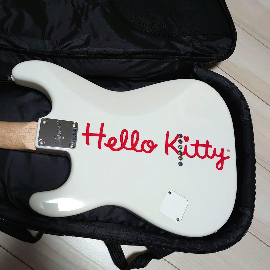 ギター Fender x Hello Kitty White Stratocaster
