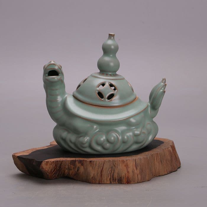 宋汝窯青釉亀紋鉄胎薫炉 工芸品 美術品 置物