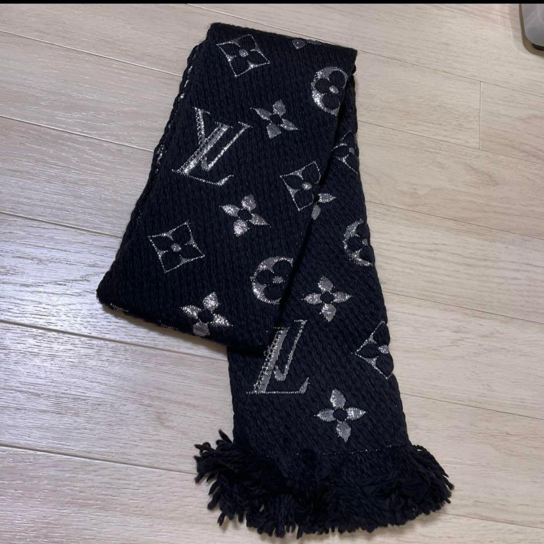 LOUIS VUITTON ルイヴィトン ロゴマニア マフラー ブラックシルバー