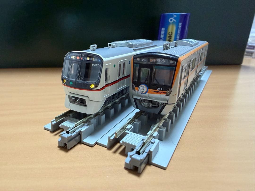 都営5300形 5317編成8両と京成3100形 8両 2編成セット