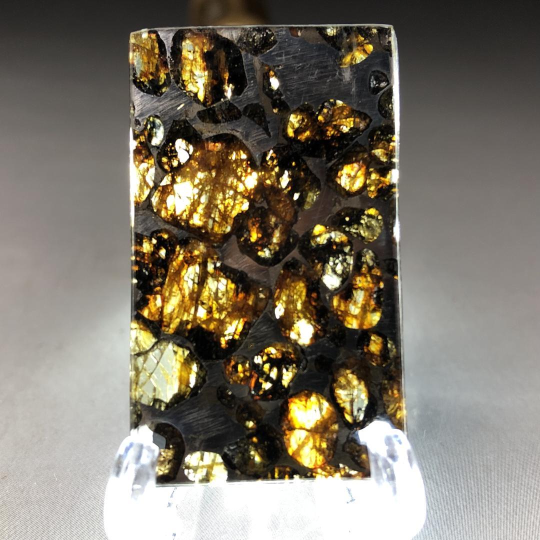 パラサイト隕石 隕石 石鉄隕石 セリコ隕石 美品 重さ約6g ケース付