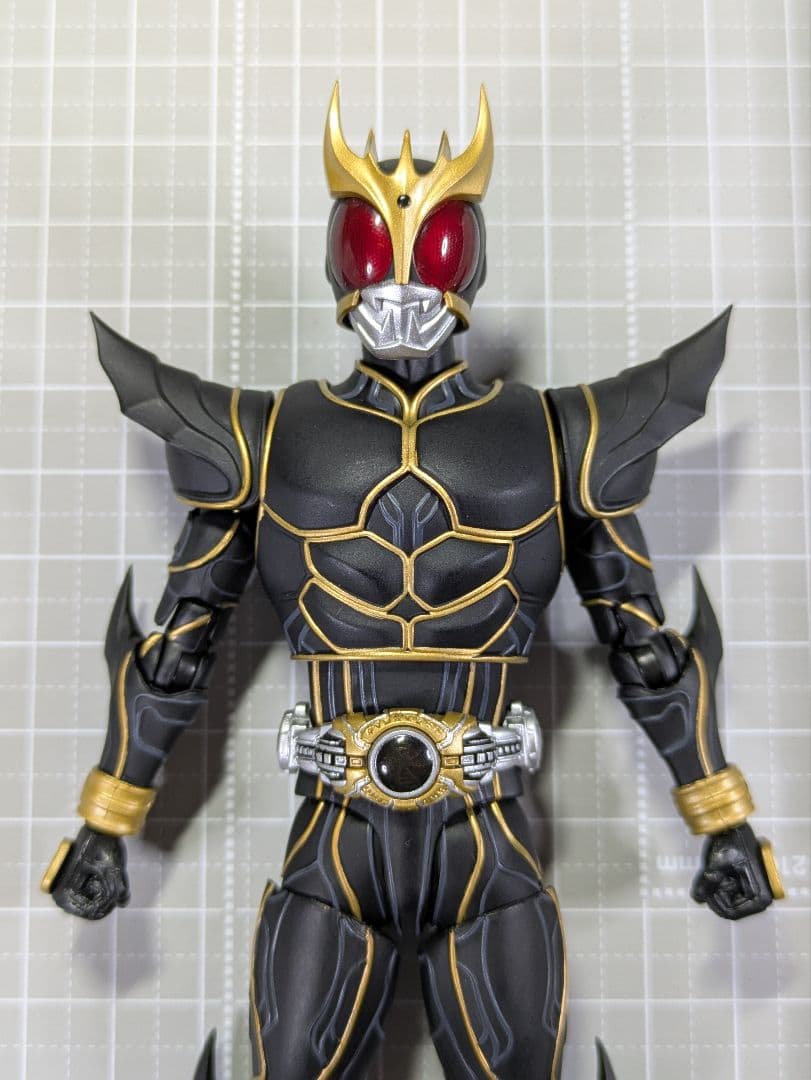 S.H.Figuarts 真骨彫製法　仮面ライダークウガ　アルティメットフォーム