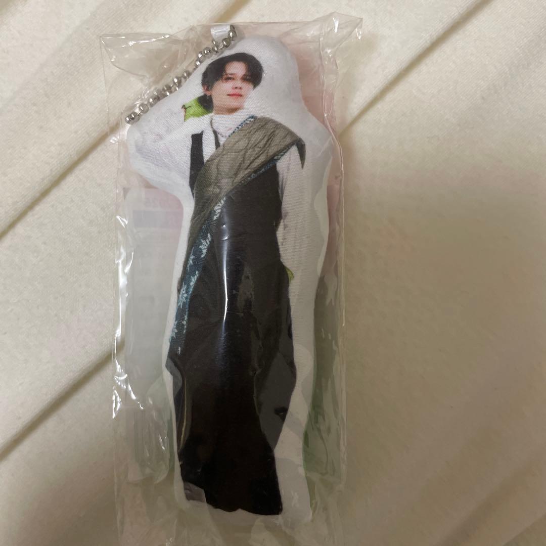 INI ポップアップ 藤牧京介 クッションキーホルダー - メルカリ