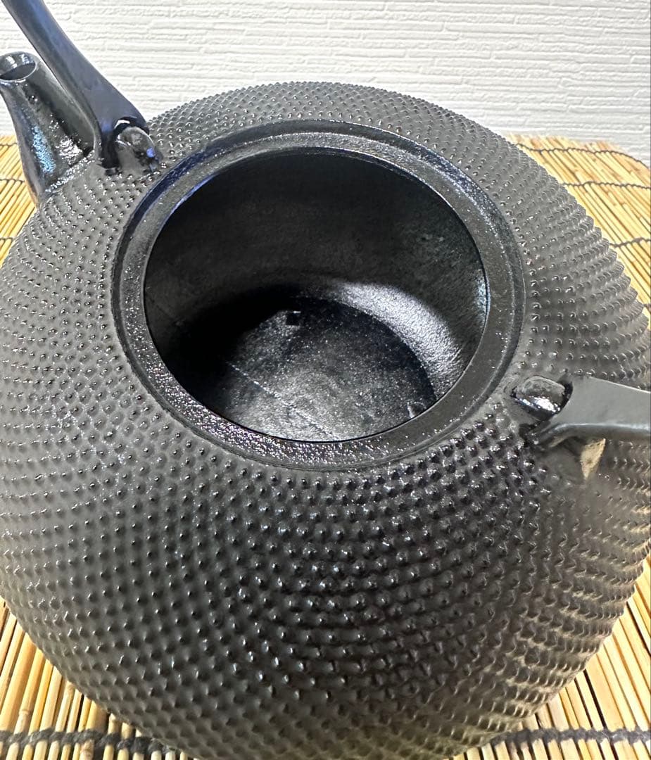 未使用品、付属品付　南部盛栄堂販売　南部名工金秀 及春鋳造　ラムちゃん様売約済み