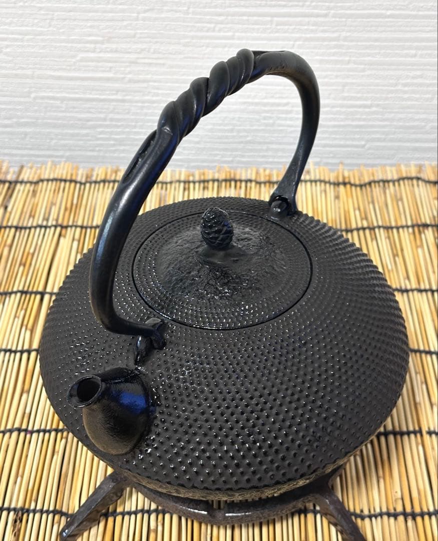 未使用品、付属品付　南部盛栄堂販売　南部名工金秀 及春鋳造　ラムちゃん様売約済み