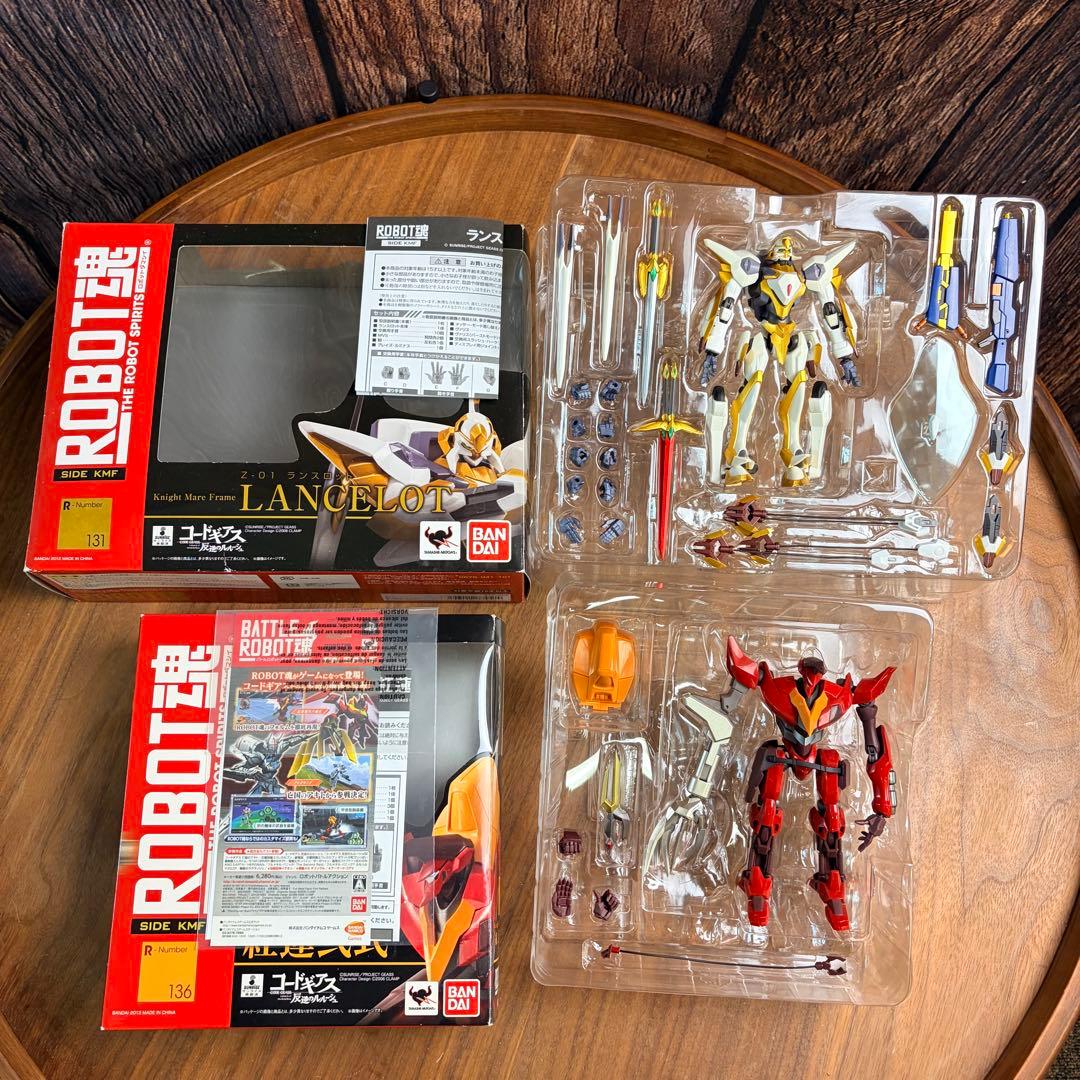 ROBOT魂 コードギアス反逆のルルーシュ 亡国のアキト マクロス