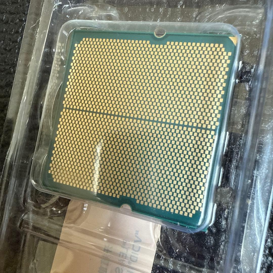 新品 AMD Ryzen 7 7800X3D バルク品
