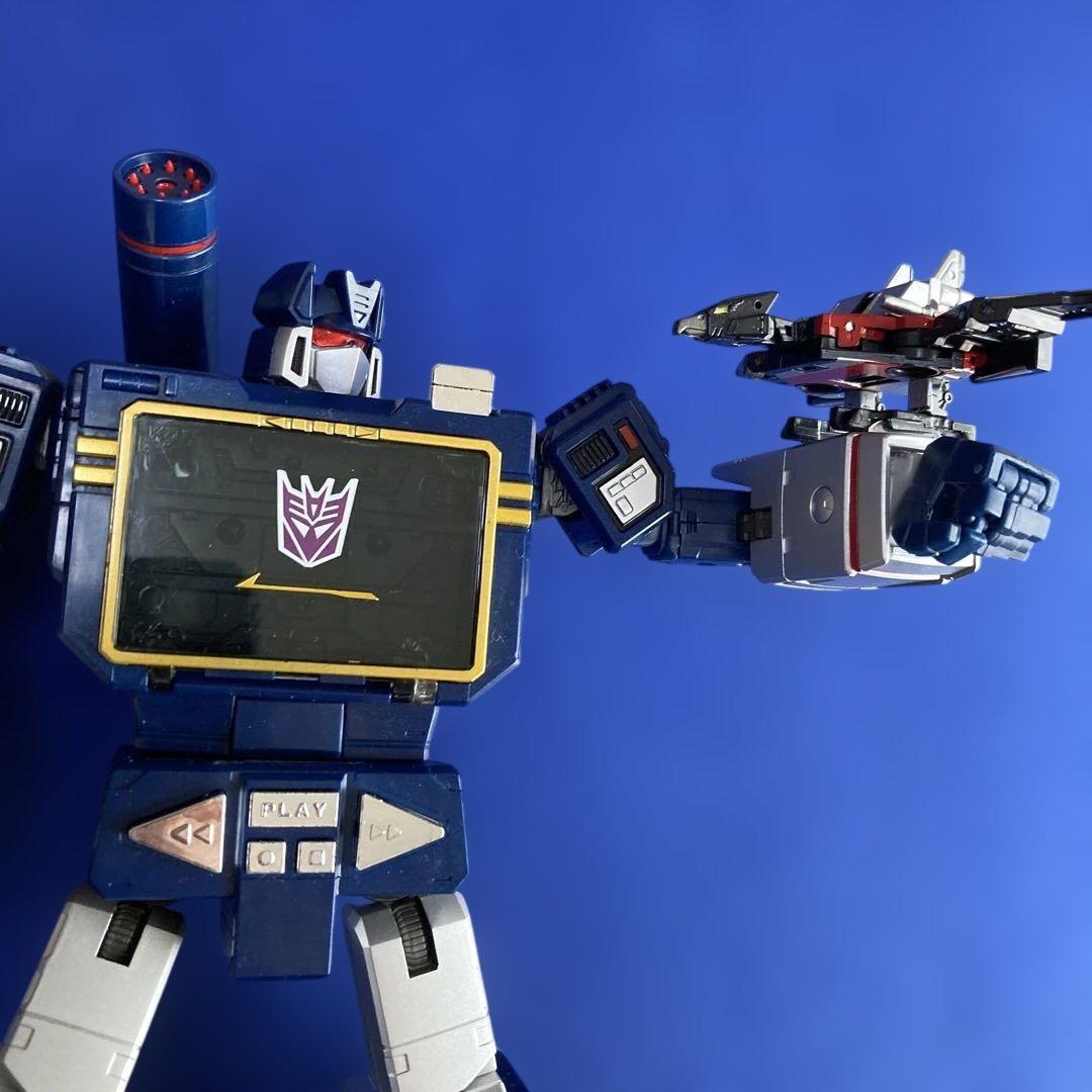 MP-13 情報参謀サウンドウェーブ - トイ, マスターピース 紹介