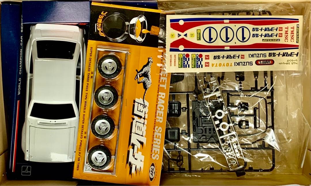 トムス スターレット 16V 激レア絶版