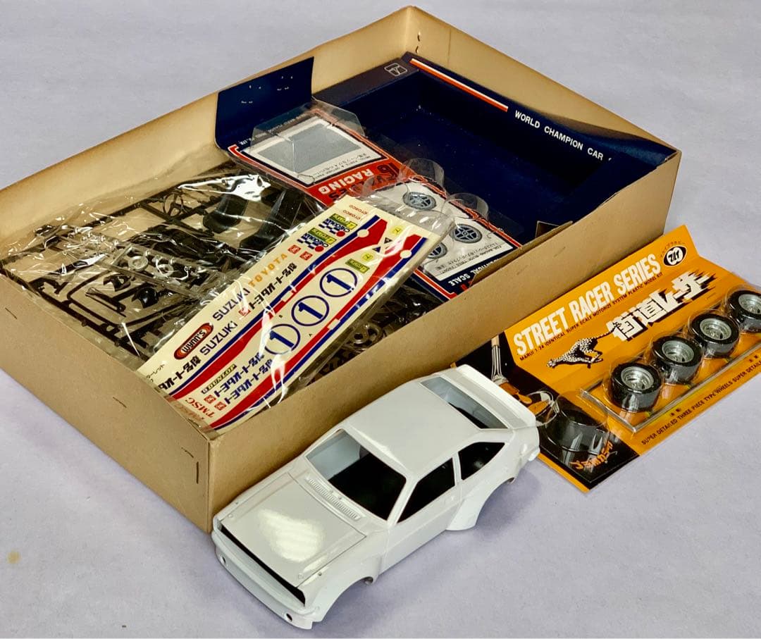 トムス スターレット 16V 激レア絶版