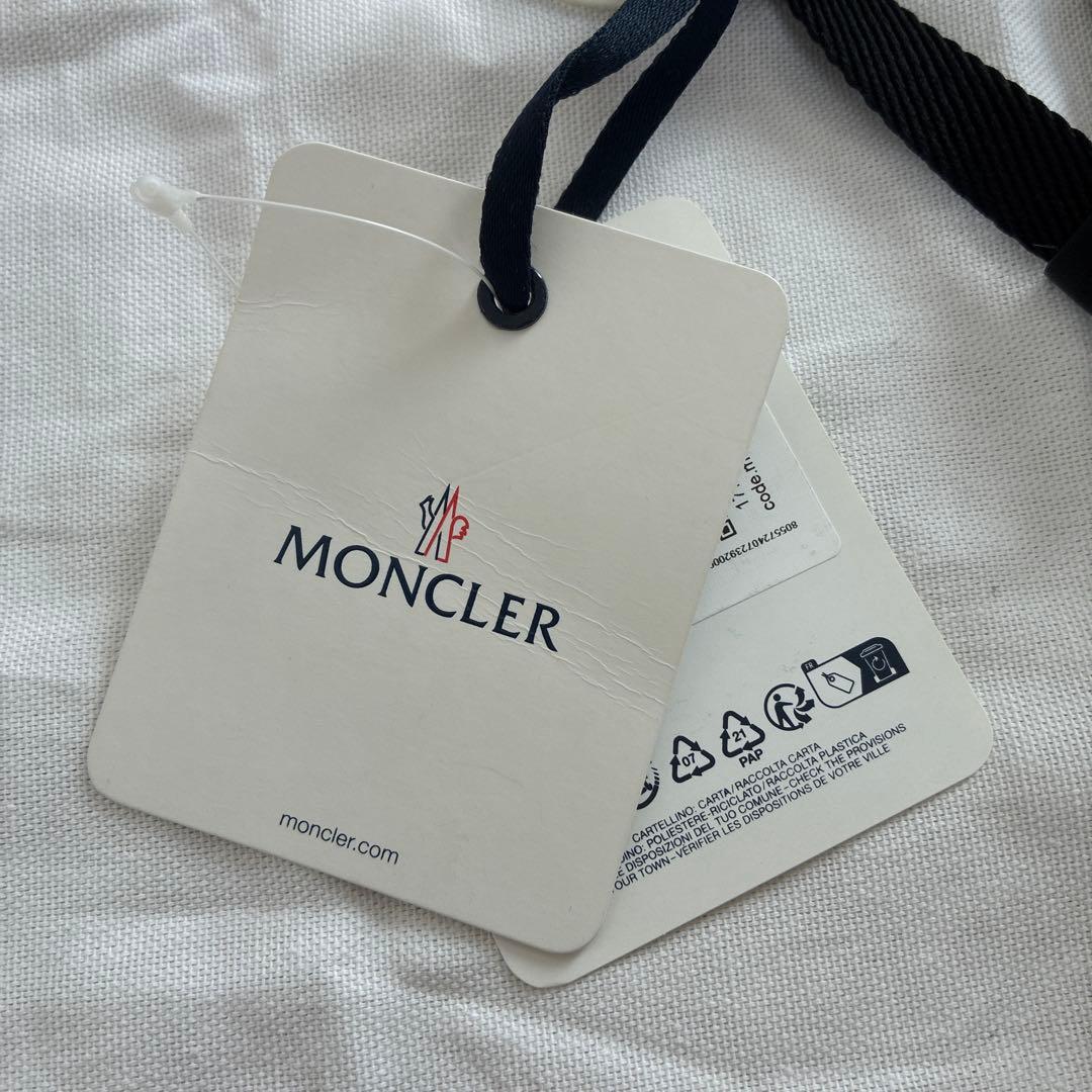新品 未使用 モンクレール MONCLER ショルダーバッグ スマホショルダー