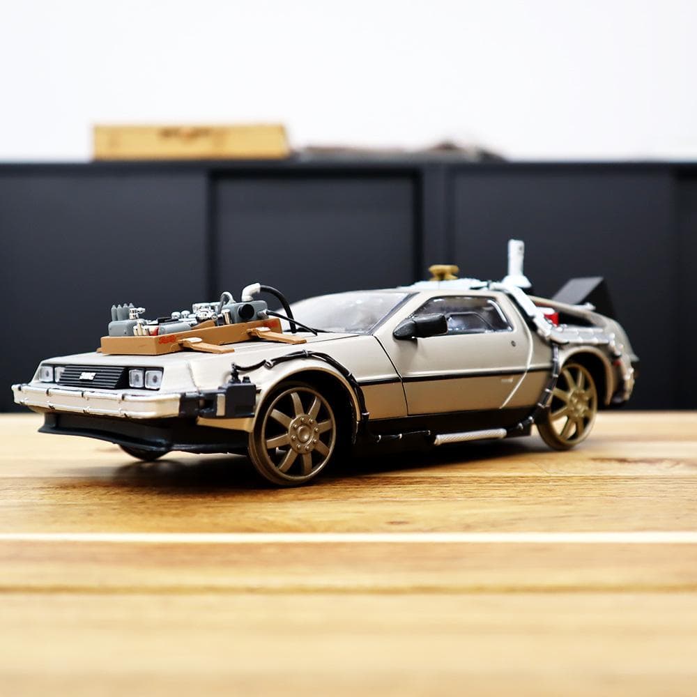 バック・トゥ・ザ・フューチャーPart3 デ・ロリアン サンスター 1:18